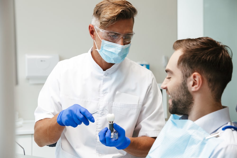 L'implantologie offre plusieurs solutions en dentisterie restauratrice